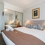 1 Bedroom Apt With Parking Pool And Gym