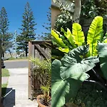 Bronte Boho Chic Near Ocean With Parking