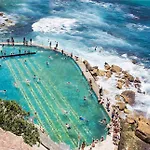 Bronte Boho Chic Near Ocean With Parking