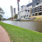 Cbd Parramatta Shared Apartment, Swimming Pool And Gym,Internet