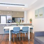 Sydney Cbd Modern 2 Bedroom Apartment