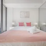 Modern 2B2B With Free Parking