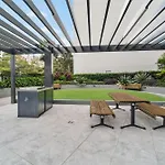 Panorama Perch - Elegant Urban Living With A Sea View