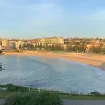 Coogee Beachside Bliss-Art Deco Haven- Ocean Views