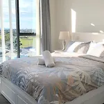 Spacious Apartment Near Airport & Ramsgate Beach