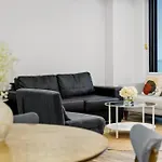 Delicated 3Br Apt With Parking & Darling Harbour-10Mins Walk