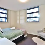 Urban Oasis Residence - Views - Parking - Ease