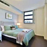 Urban Oasis Residence - Views - Parking - Ease