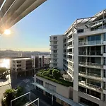 Urban Oasis Residence - Views - Parking - Ease