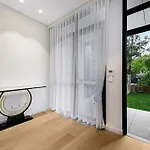 Archer Luxe Retreat, Prime Location & Easy Access W Parking