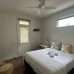 Discover Paddington - Charming 2-Bed House