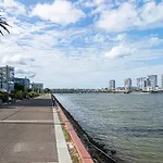 Spacious1 Br@Waterfront Olympic Park_Free Carpark