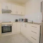 Stylish 2 Bedroom Apartment Chippendale