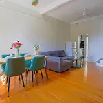 Best Choice 2 Bedroom House Woolloomooloo