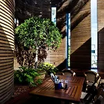 Blues Point Hotel