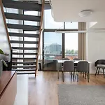 S203S - The Loft By Darling Harbour