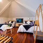 Quiet Private Studio In Strathfield With Kitchenette And Private Bathroom 3Min To Station Sleeps 6