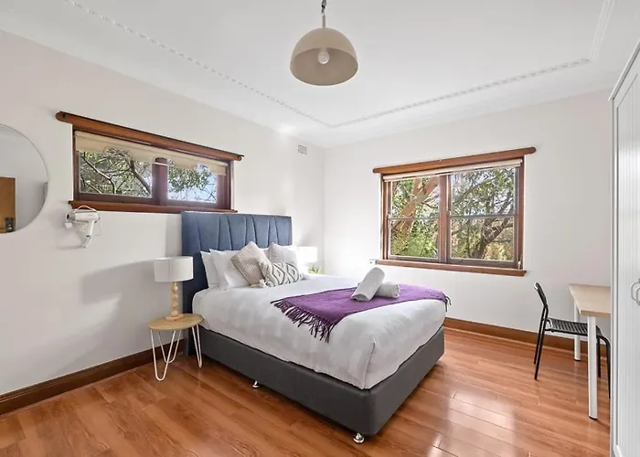 Exclusive Queen Suite Free Wifi & Nearby Transport