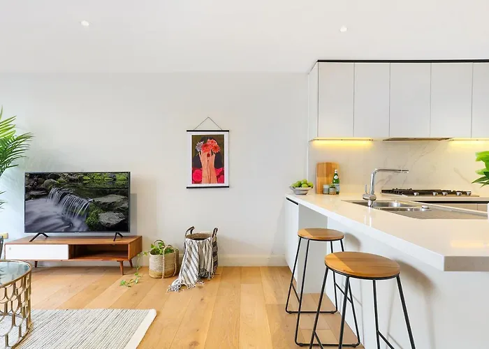 Urban Retreat In Surry Hills L 2 Bedroom Property With Parking