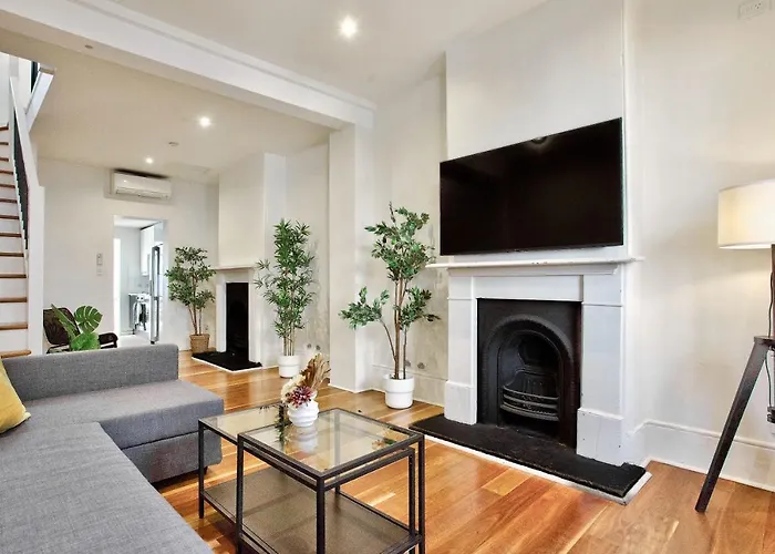 3 Bedrooms - Darling Harbour - Ada Place