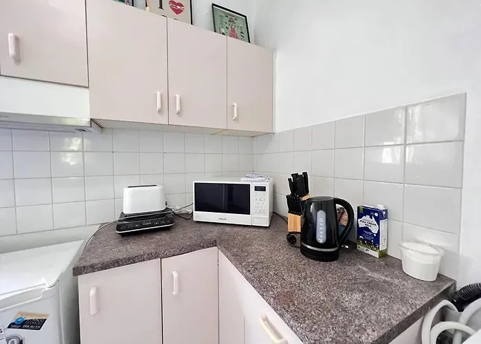 Cozy1 Bedroom Unit Near Maroubra Beach