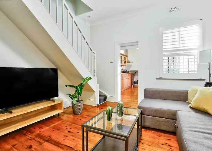 Vibrant House At The Center Of Chippendale 2 E-Bikes Included