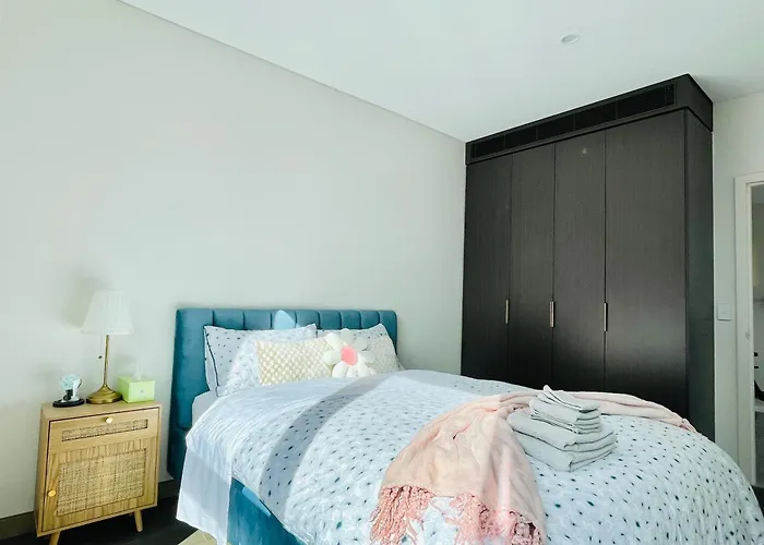 High Level Apartment In St Leonards
