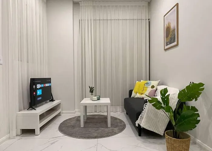 Family Home@Eastwood
