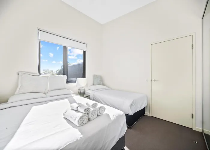 Lovely Apartment In Manly Vale