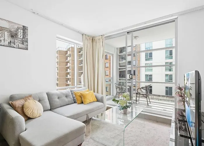 Vibrant 2Bd Hideaway - 1 Bd Converted From A Study