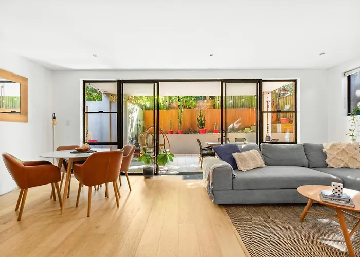 Fab Bondi 2-Bed With Courtyard & Alfresco Dining