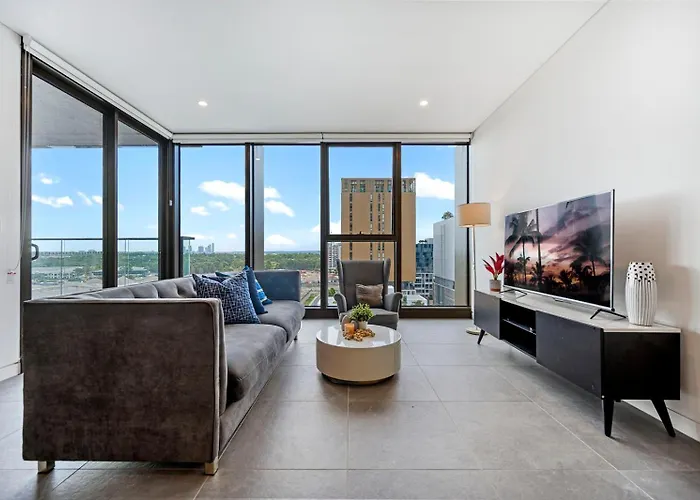 Modem Stylish 2 Bedroom Apt Op