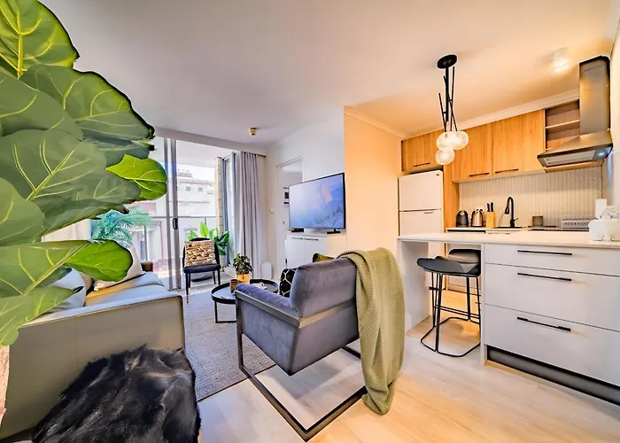 Bright 1Br With On-Site Gym I Sauna I Pool And Parking