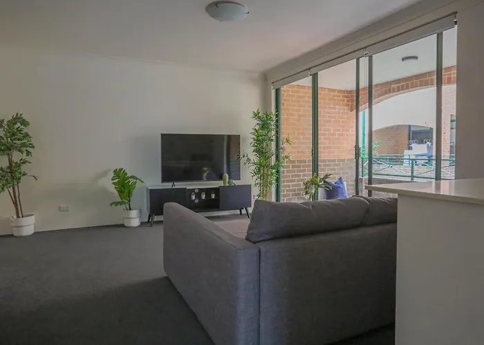 Stylish 2 Bedroom Apartment Chippendale