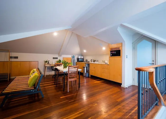 Quiet Private Studio In Strathfield With Kitchenette And Private Bathroom 3Min To Station Sleeps 6