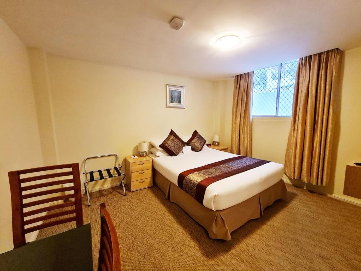 Hotel Twin Towers Sydney