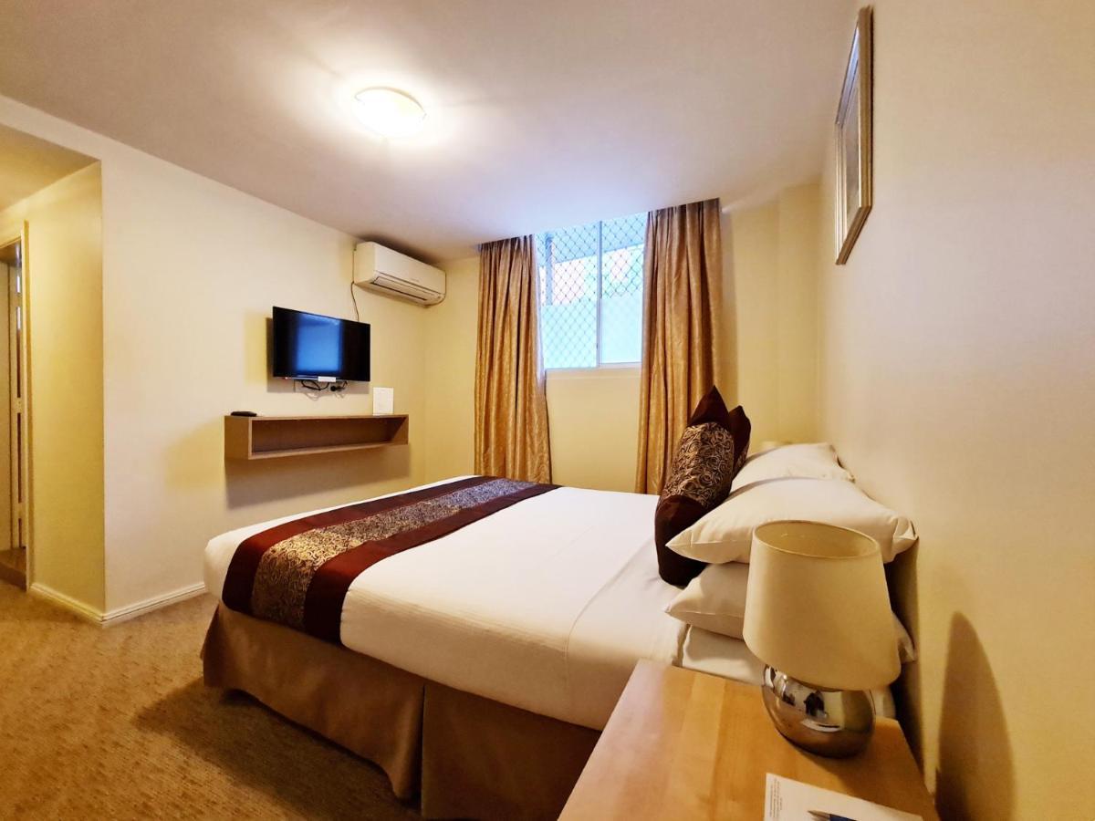 Hotel Twin Towers 4*
