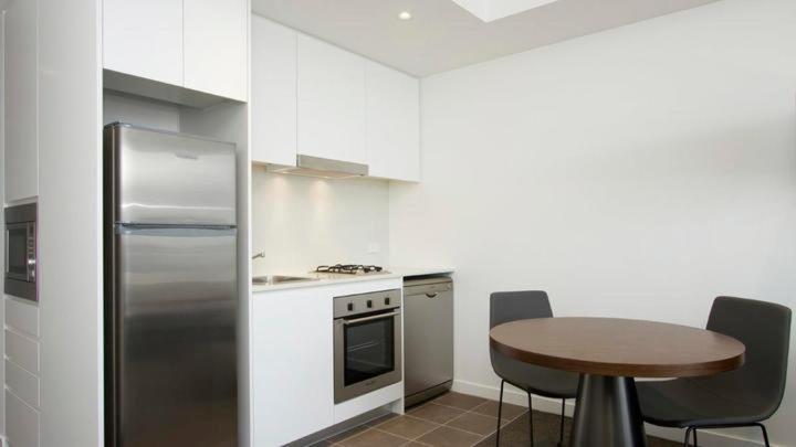Kozyguru Chatswood Luxury Nch088-720