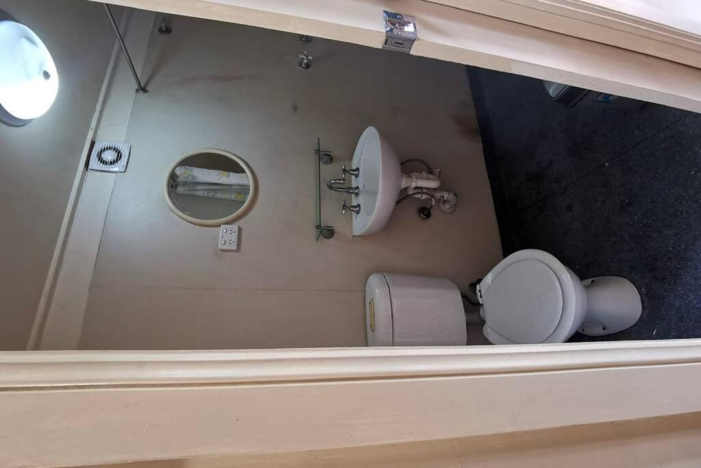 Fully Furnished And Best Price Around! Pur Guest house Sydney