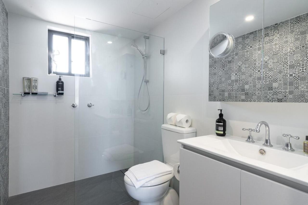 Modern 1 Bedroom In The Italian Forum