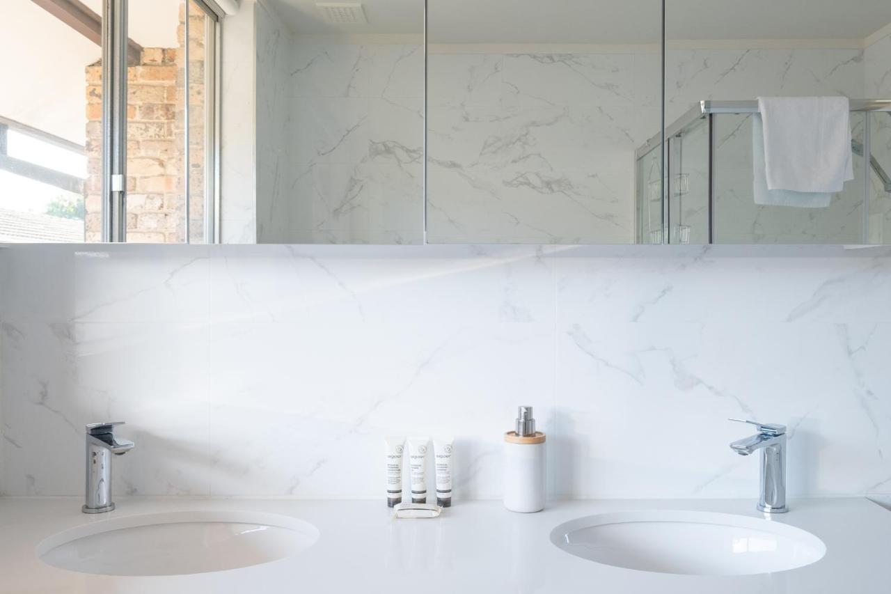 Coastal-luxe Townhouse/ Mosman Holiday home Sydney
