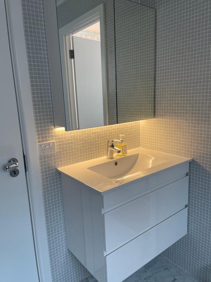 Apartment Treetops Penthouse Rose Bay Sydney, 3 Bedrooms Sydney