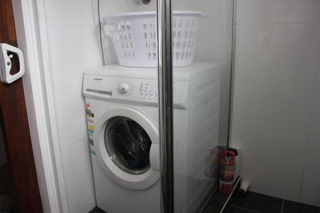 Macquarie Treetops - 2br In The Heart Of Macquarie Park Sydney
