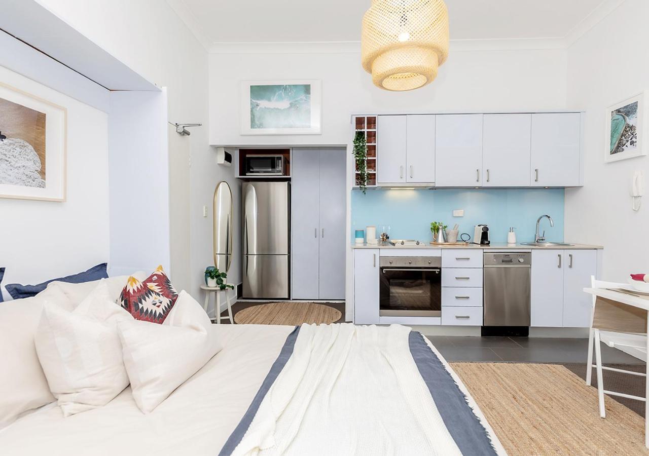 Apartment Cozy Front With Aircon