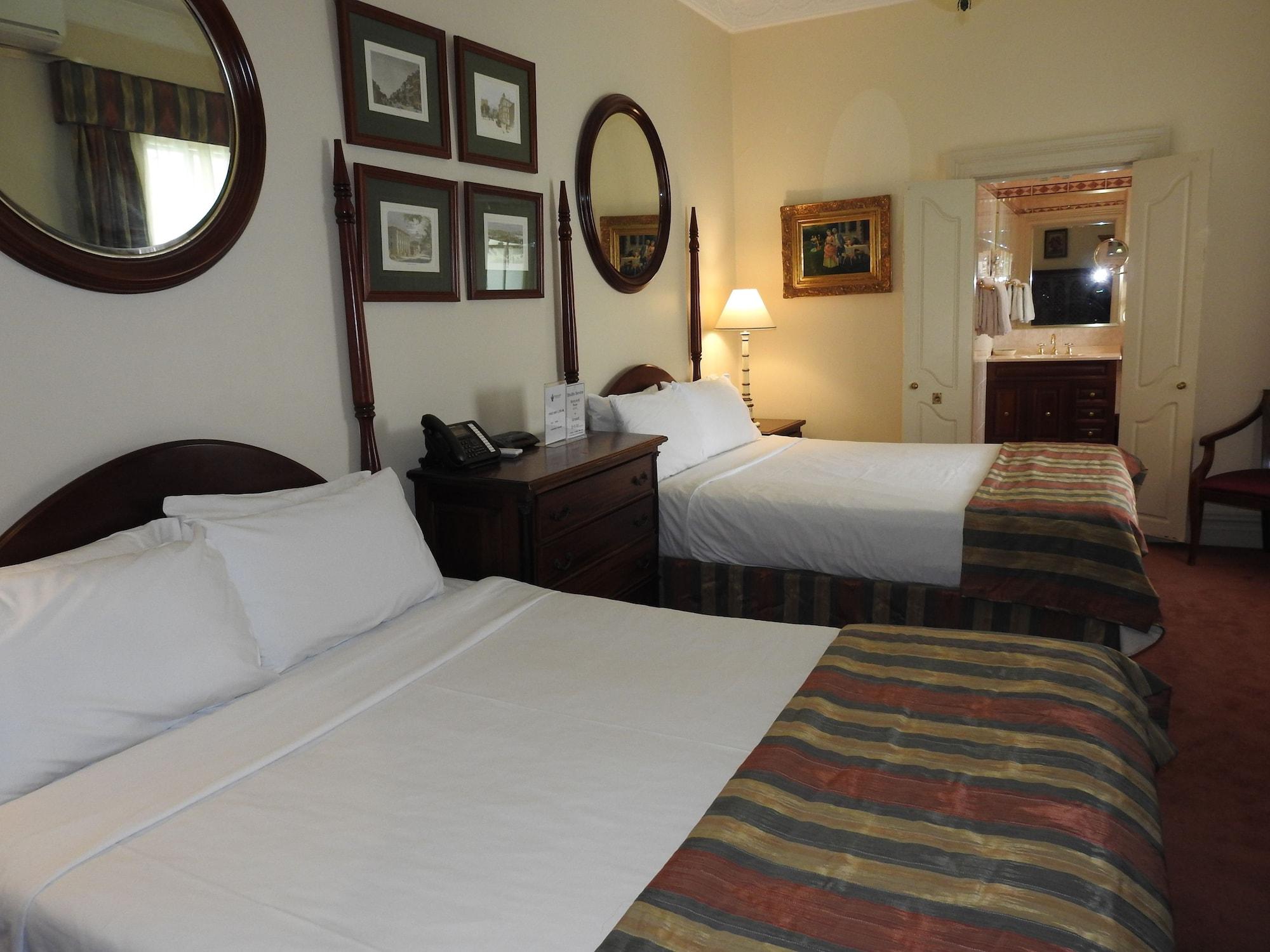 Manor Boutique Hotel 4*