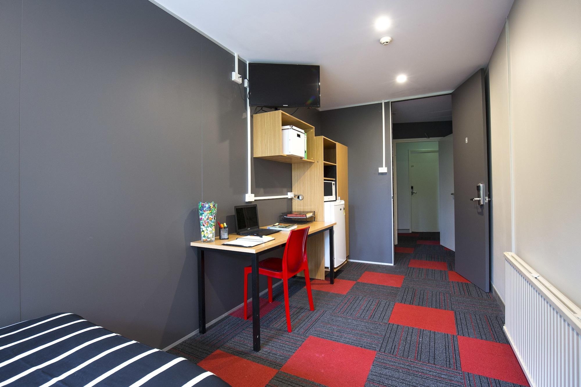 Hostel Student Living *