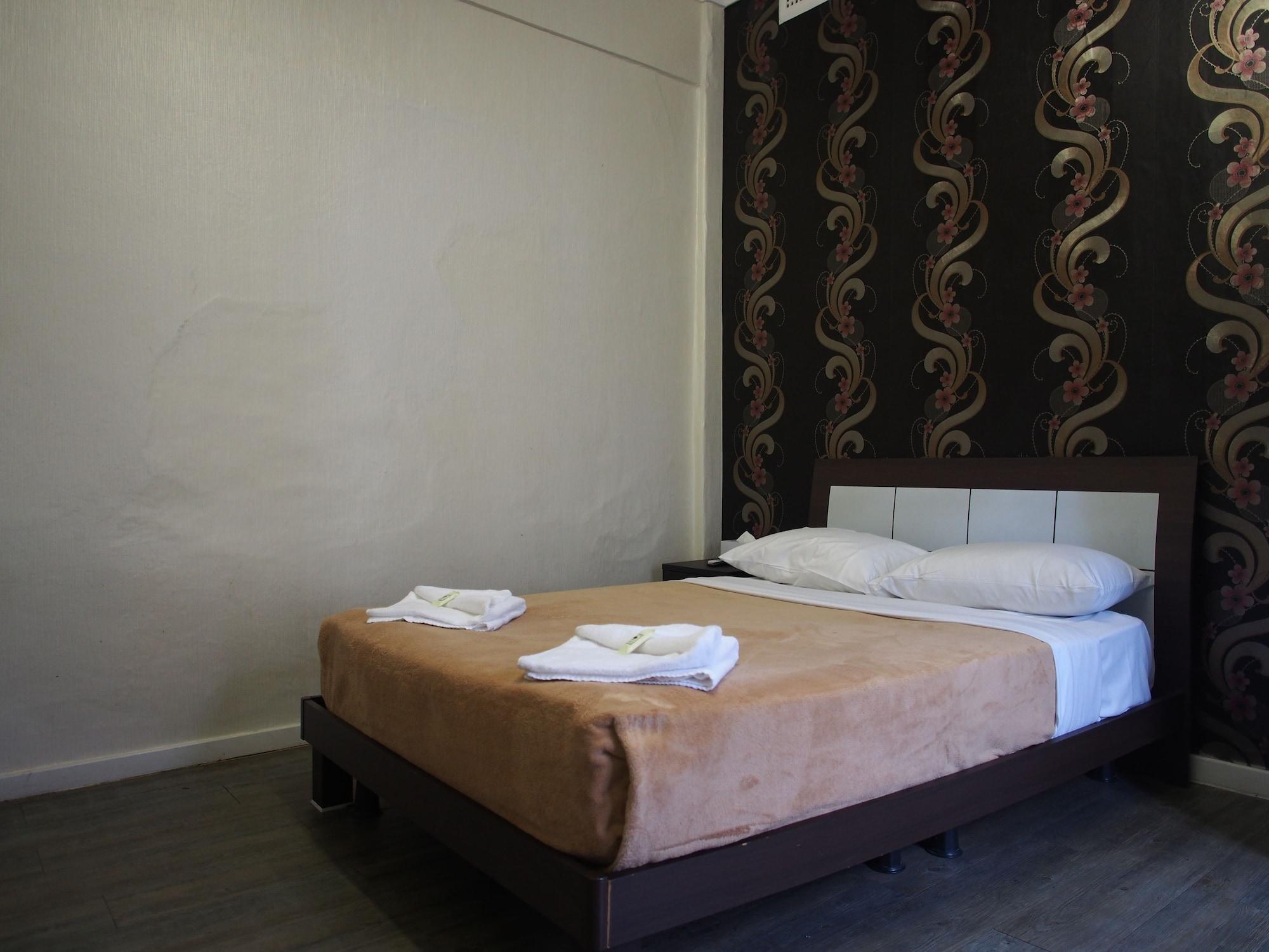 Private 2* Sydney