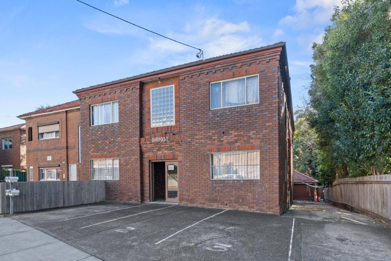 Burwood Lovely 2-bedroom Unit With Free Parking Apartment Sydney