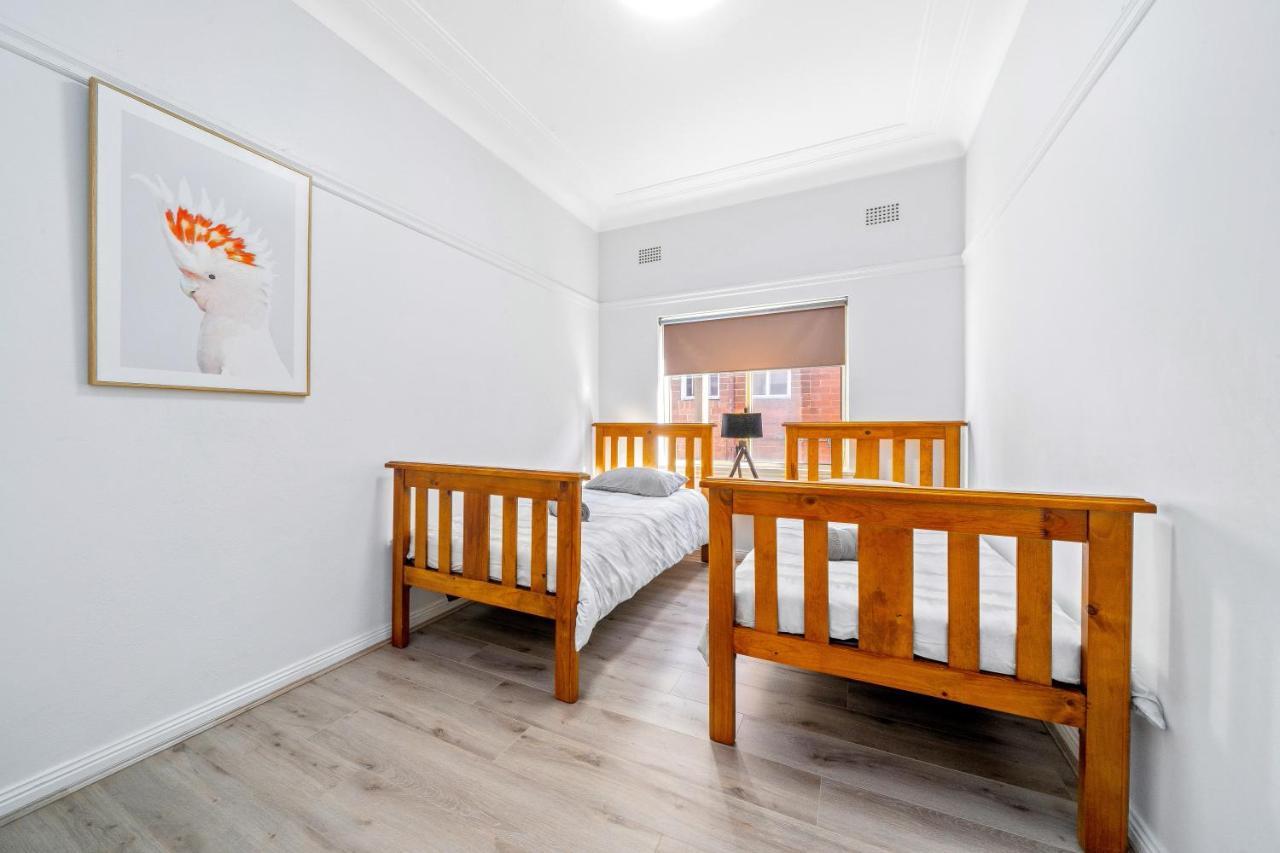 Burwood Lovely 2-bedroom Unit With Free Parking Sydney