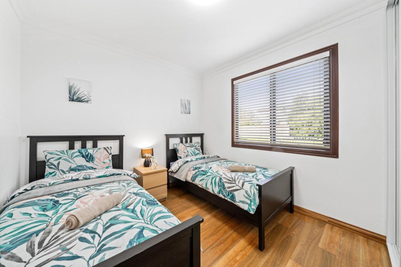 Big And Comfortable 3 Bedrooms *
